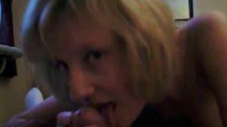 Amateur Blonde MILF Nailed In Her Muff