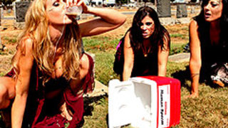 Cock Starved Zombie Milfs