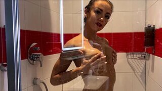 Zuzu Sweet takes a nice shower before getting laid